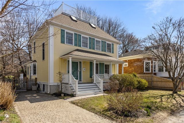 17 Bayside Avenue, Newport, RI 02840
