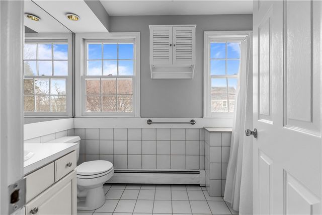 17 Bayside Avenue, Newport, RI 02840