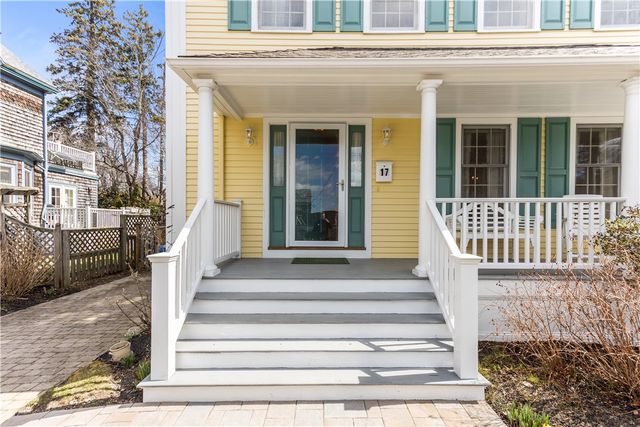 17 Bayside Avenue, Newport, RI 02840