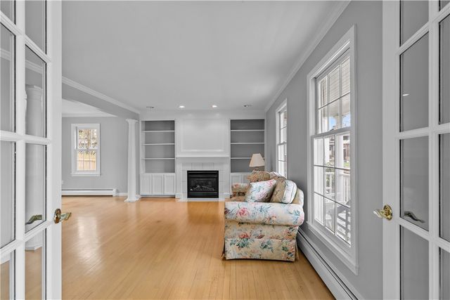 17 Bayside Avenue, Newport, RI 02840