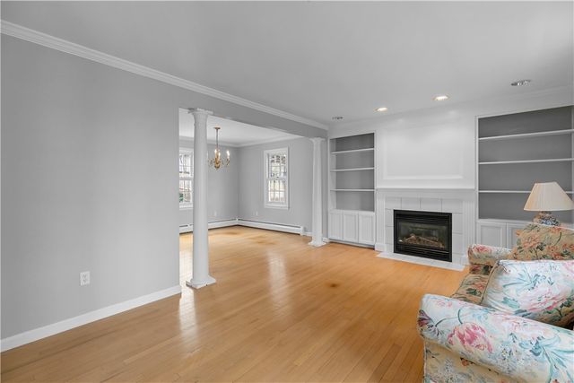 17 Bayside Avenue, Newport, RI 02840
