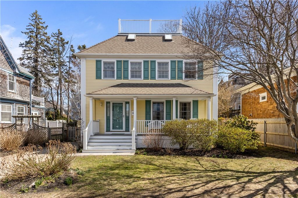 17 Bayside Avenue, Newport, RI 02840