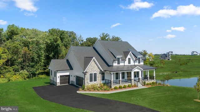 38652 JOHN WOLFORD RD, Waterford, VA 20197