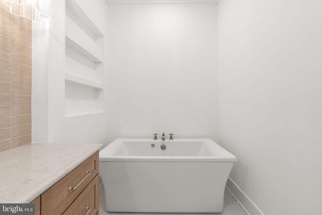 38652 JOHN WOLFORD RD, Waterford, VA 20197