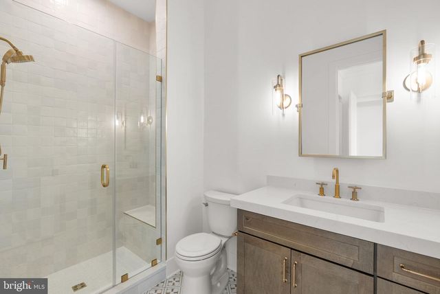 38652 JOHN WOLFORD RD, Waterford, VA 20197