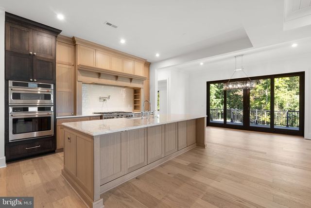 38652 JOHN WOLFORD RD, Waterford, VA 20197