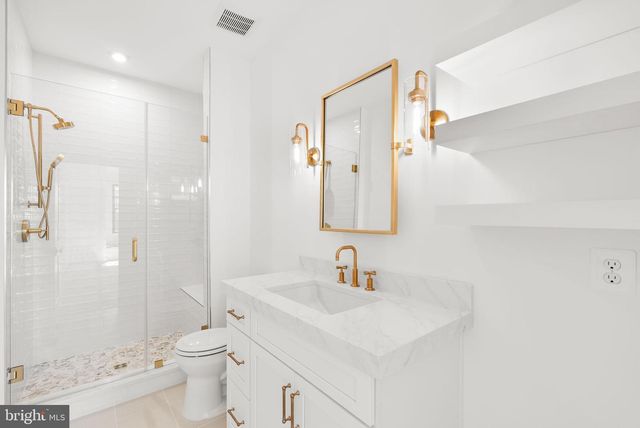 38652 JOHN WOLFORD RD, Waterford, VA 20197