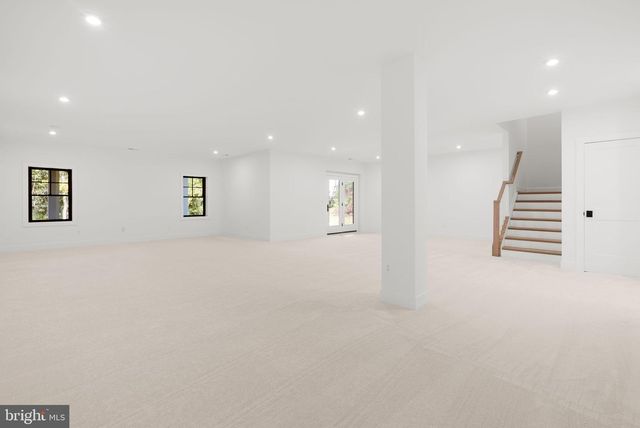 38652 JOHN WOLFORD RD, Waterford, VA 20197