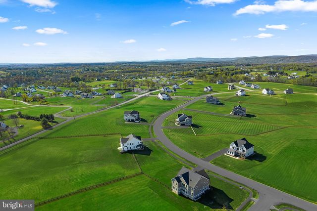 38652 JOHN WOLFORD RD, Waterford, VA 20197