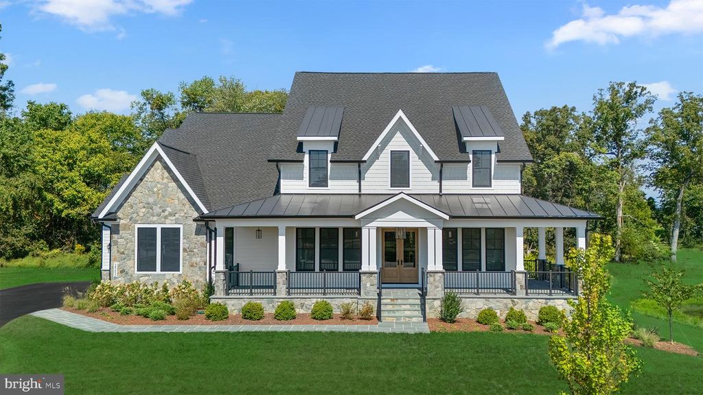 38652 JOHN WOLFORD RD, Waterford, VA 20197