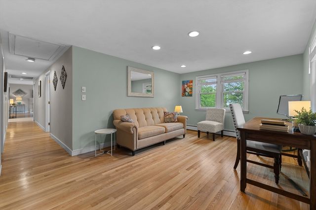 45 Wachusett Ave, Shrewsbury, MA 01545