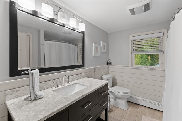 45 Wachusett Ave, Shrewsbury, MA 01545