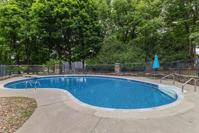 45 Wachusett Ave, Shrewsbury, MA 01545