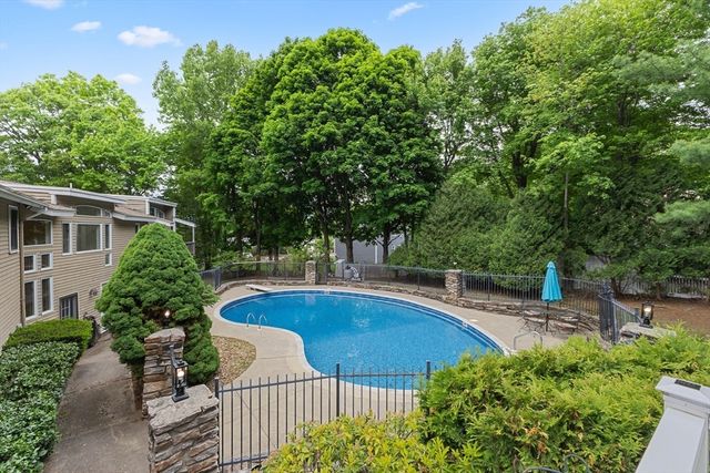 45 Wachusett Ave, Shrewsbury, MA 01545