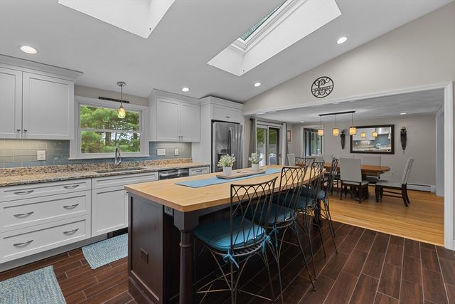 45 Wachusett Ave, Shrewsbury, MA 01545