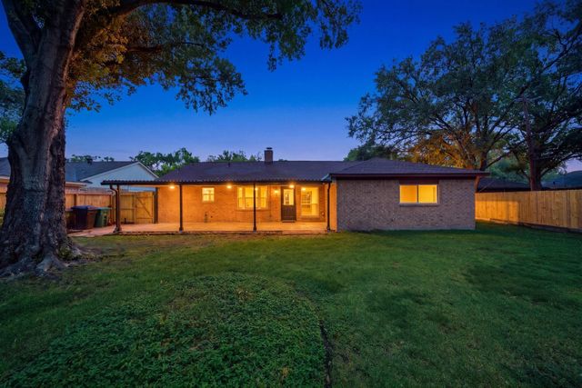 10311 Westray Street, Houston, TX 77043