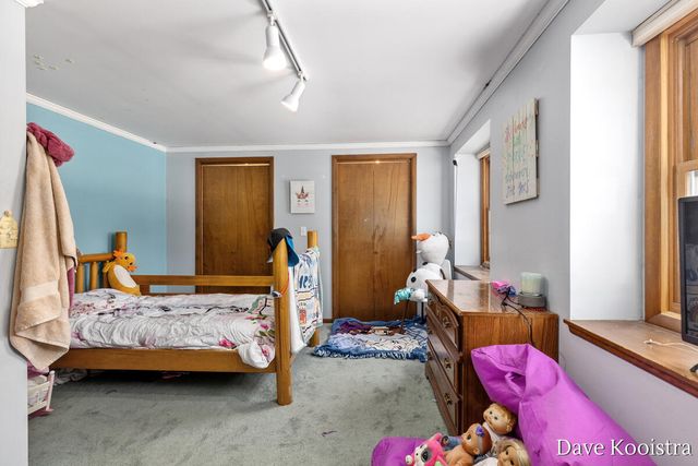 907 N Glenwood Drive, Hastings, MI 49058