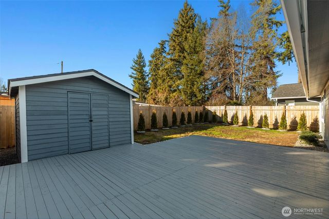 655 Union Ave NE, Renton, WA 98059