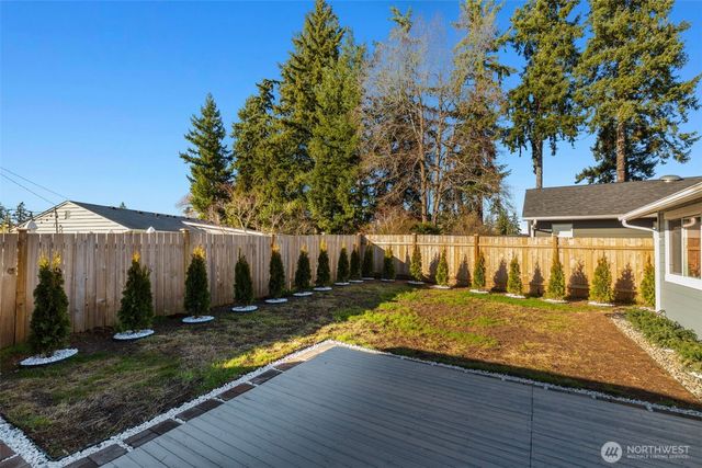 655 Union Ave NE, Renton, WA 98059