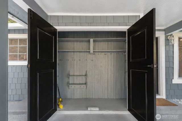 655 Union Ave NE, Renton, WA 98059