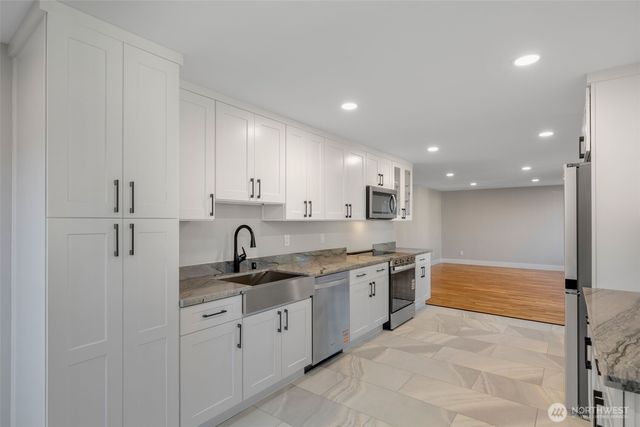 655 Union Ave NE, Renton, WA 98059