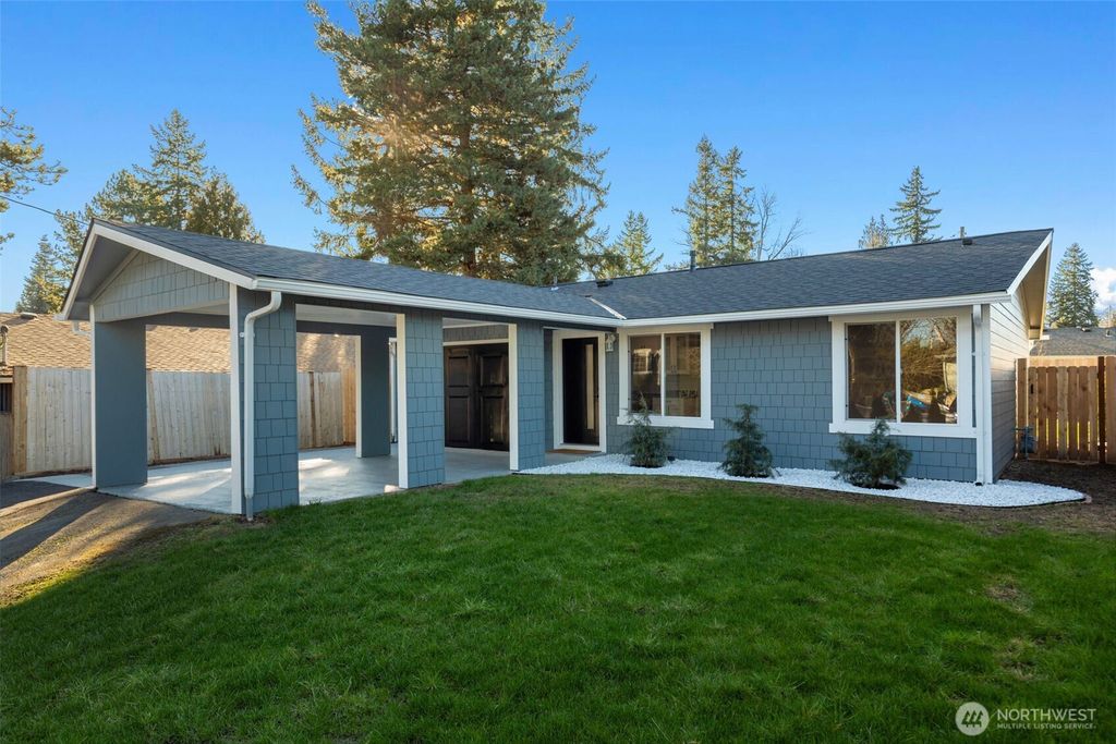 655 Union Ave NE, Renton, WA 98059