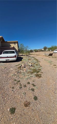 820 S Elfrida Road, Golden Valley, AZ 86413