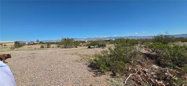 820 S Elfrida Road, Golden Valley, AZ 86413