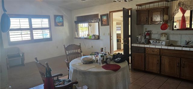 820 S Elfrida Road, Golden Valley, AZ 86413