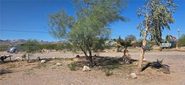 820 S Elfrida Road, Golden Valley, AZ 86413