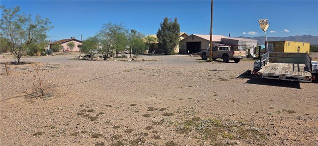 820 S Elfrida Road, Golden Valley, AZ 86413