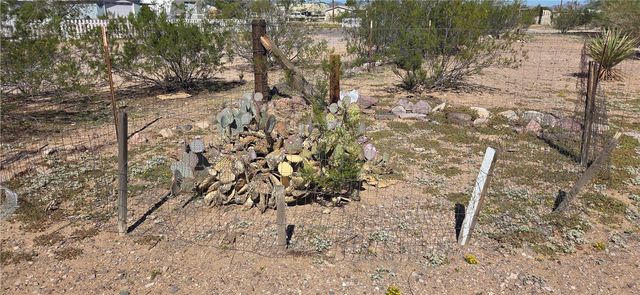 820 S Elfrida Road, Golden Valley, AZ 86413