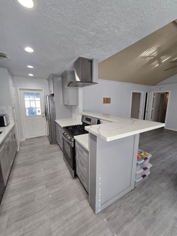 11606 Glenhollow Drive, Houston, TX 77048