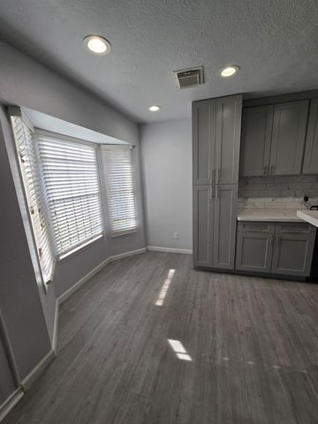 11606 Glenhollow Drive, Houston, TX 77048