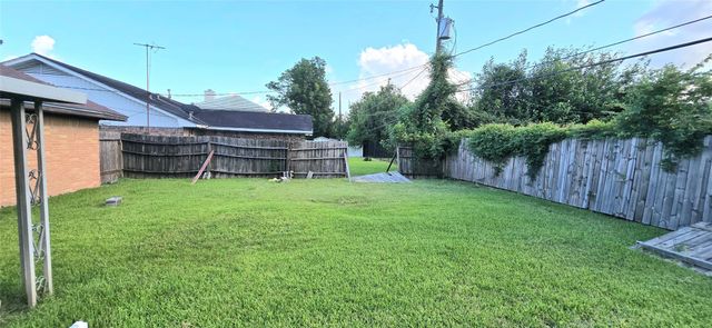 11606 Glenhollow Drive, Houston, TX 77048