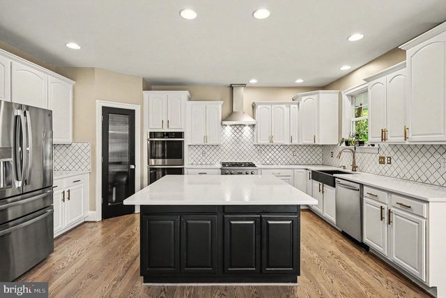 801 ARMISTEAD ST, Winchester, VA 22601