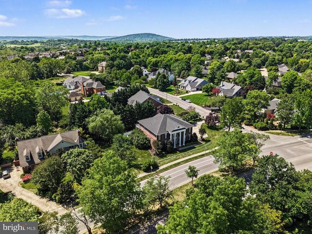 801 ARMISTEAD ST, Winchester, VA 22601