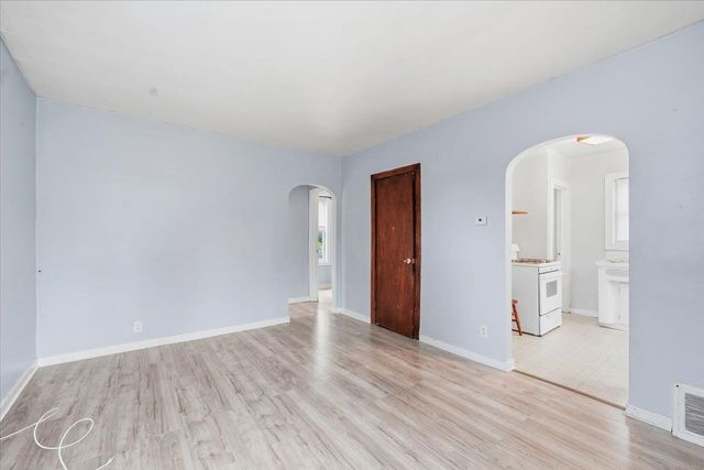 744 Central Avenue, Evansdale, IA 50707