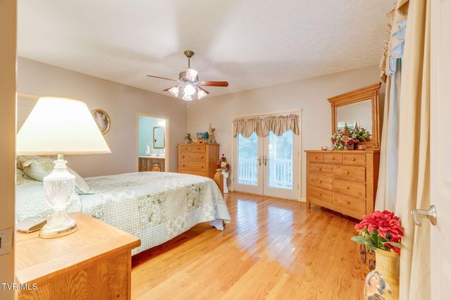 149 Plazz Avenue, Johnson City, TN 37601