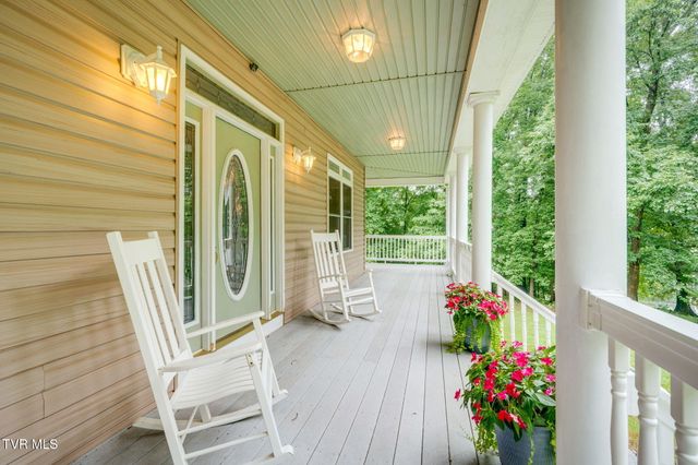 149 Plazz Avenue, Johnson City, TN 37601