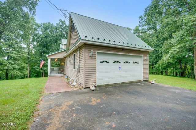 149 Plazz Avenue, Johnson City, TN 37601