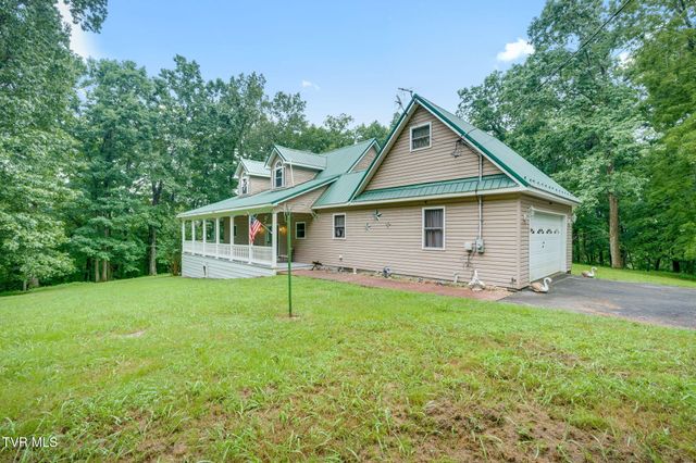 149 Plazz Avenue, Johnson City, TN 37601