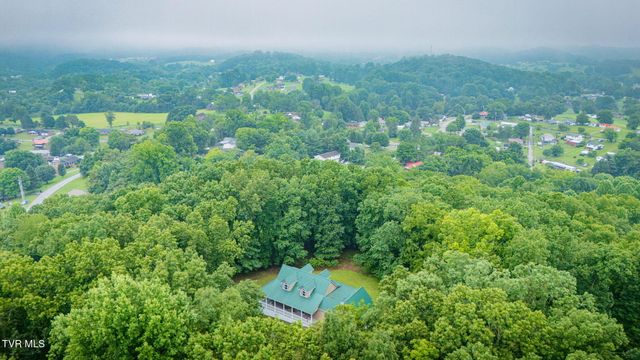 149 Plazz Avenue, Johnson City, TN 37601