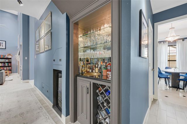 1211 Ridgewood Place, Houston, TX 77055