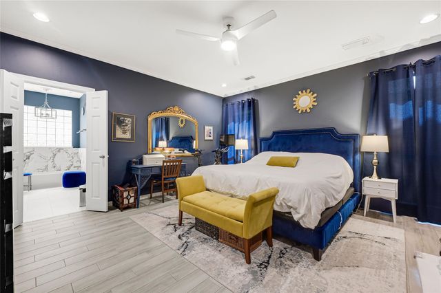 1211 Ridgewood Place, Houston, TX 77055