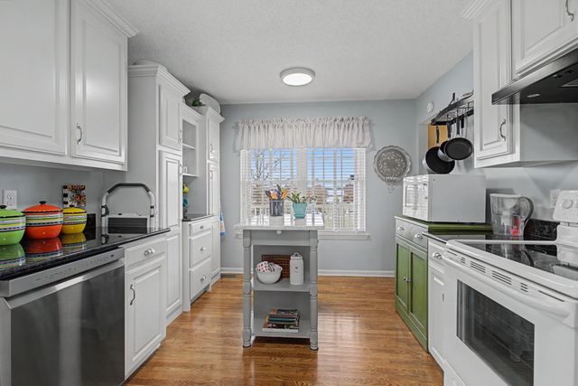 397 Canaan Rd, Columbia, TN 38401