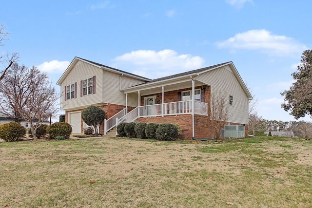 397 Canaan Rd, Columbia, TN 38401