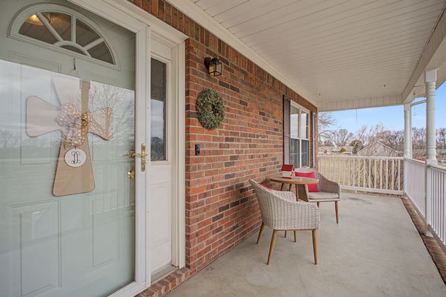 397 Canaan Rd, Columbia, TN 38401