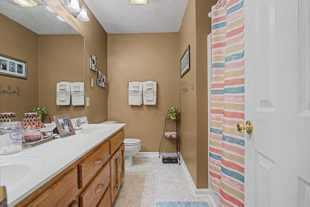 397 Canaan Rd, Columbia, TN 38401