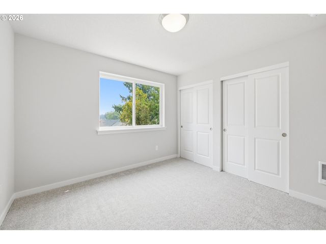 1228 Se 151 St Ave, Portland, OR 97233